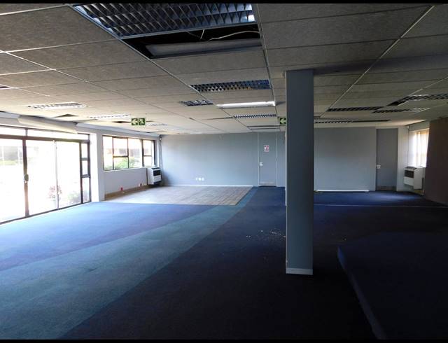 491M² OFFICE TO LET IN FERNDALE